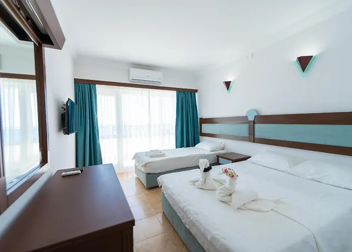 Safak Hotel 3*